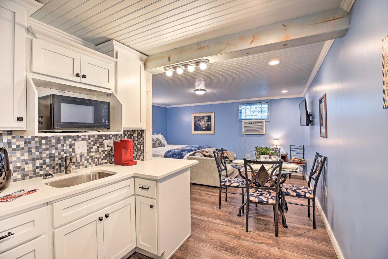 Updated Williamstown Apartment With Kitchen! Eksteriør billede
