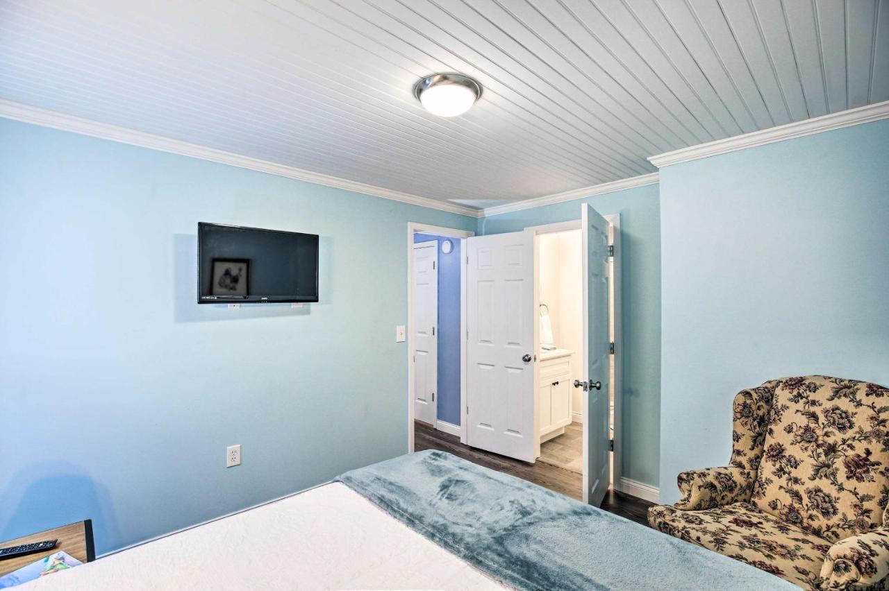 Updated Williamstown Apartment With Kitchen! Eksteriør billede