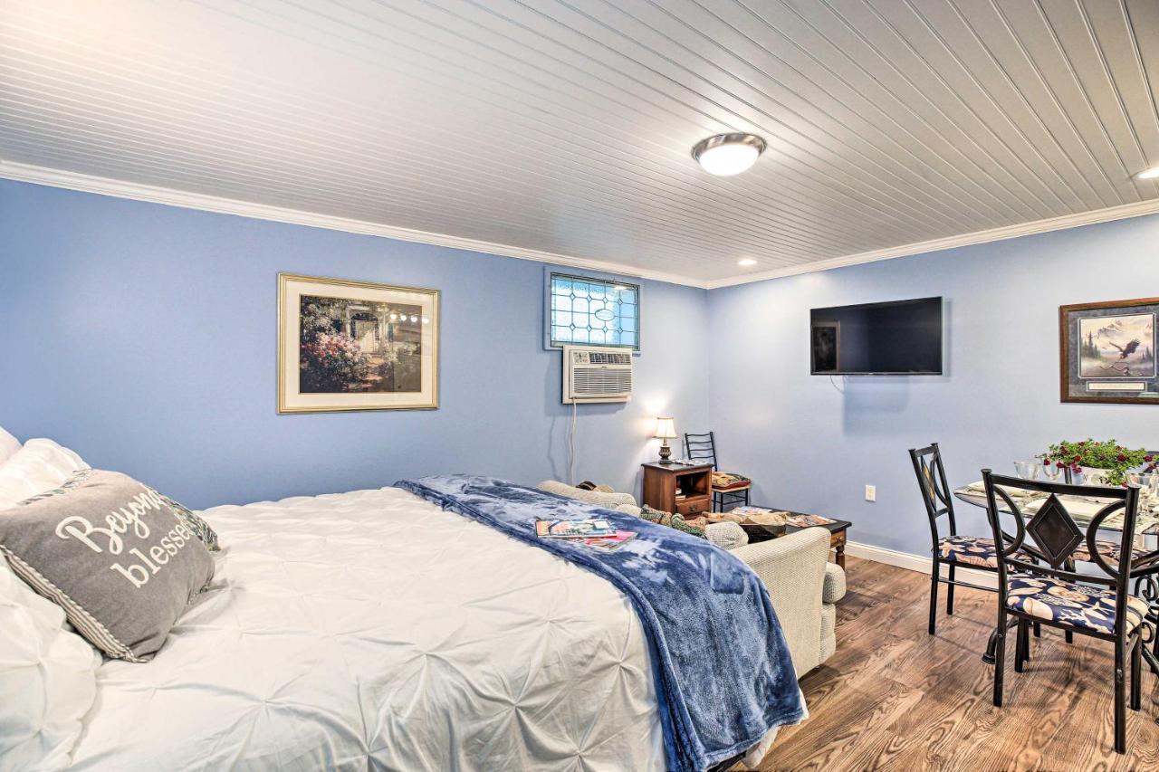Updated Williamstown Apartment With Kitchen! Eksteriør billede